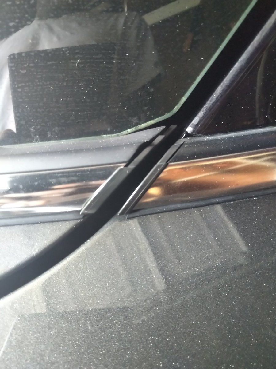eloheem1133's tweet photo. @MINIUSA #mini You clearly don't get that a racsit can use polices to refuse service like Keeler is. Your staff do not have the ability to properly handle matter like this they need training. #racist https://t.co/Mn48Yi3kvg
