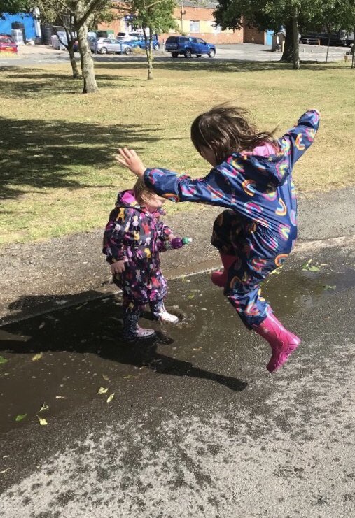 Robins_HMCS's tweet image. Does a rainy weekend mean we need to stay indoors? Of course not!!!!! #splishsplash #puddlejumping #outdoorlearning #wellies #muddypuddles #eyfs #letthembelittle #LetThemPlay