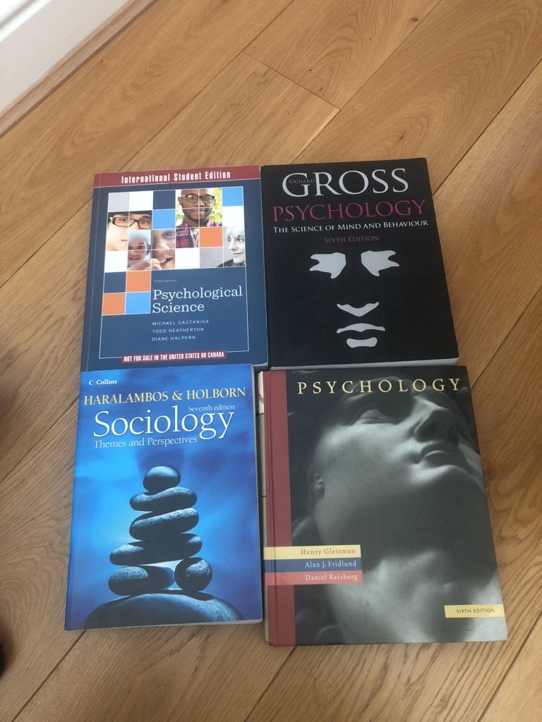 caitlinearly96's tweet photo. Finally getting around to clearing out and selling some of my Education, Psychology and Sociology books. Message me if your interested ❤️ #StrathBA https://t.co/5VvmtACazb