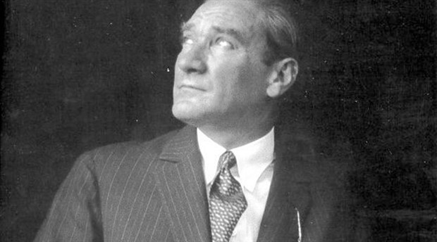 Atatürk'ün kurmuş olduğu Türkiye Cumhuriyeti
Demokratik 
Laik 
Sosyal Hukuk Devletidir. 
Bunlar vazgeçilmez çizgimizdir.
#SarıSaçlımMaviGözlüm