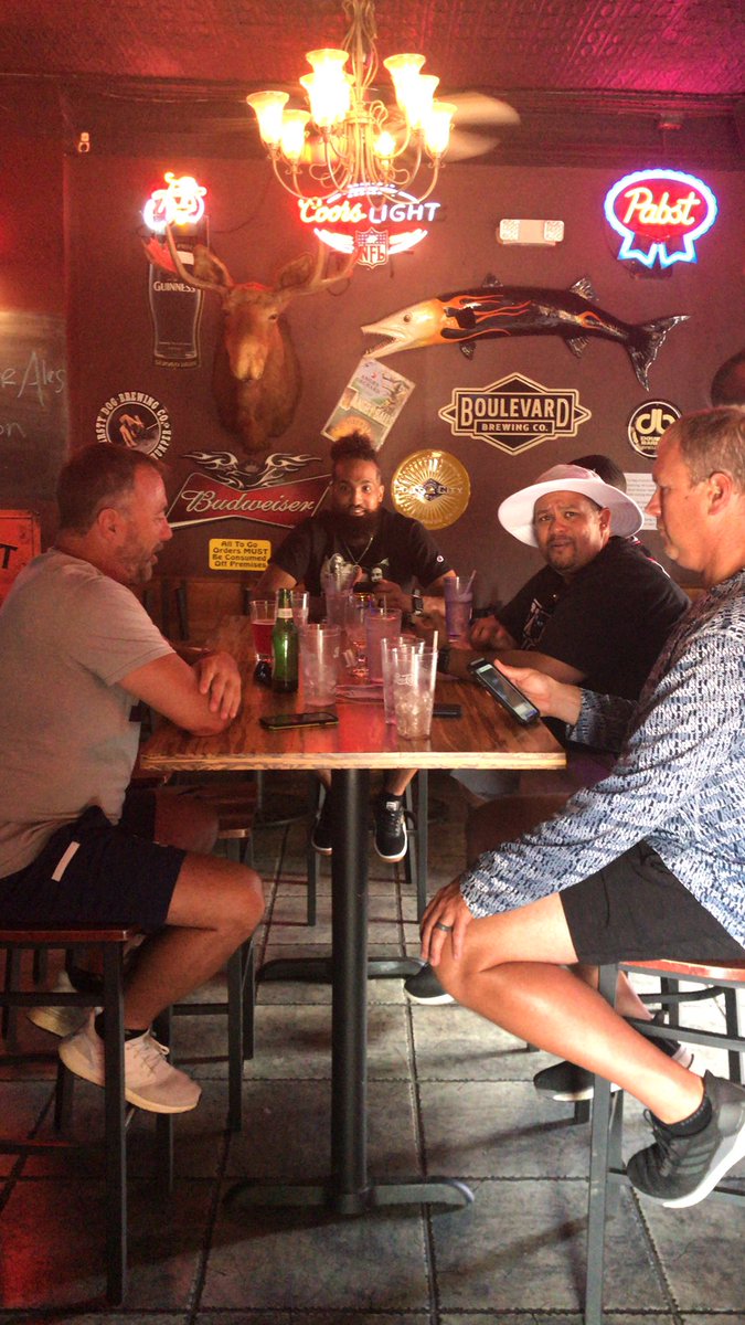 bunting36's tweet photo. After a day of rallying & letting voices be heard, I’m glad to spend some time hanging out with good dudes.@millbrookcoachd @RiseRashid @wildcatad87 #inscore https://t.co/o4or5p2bm1