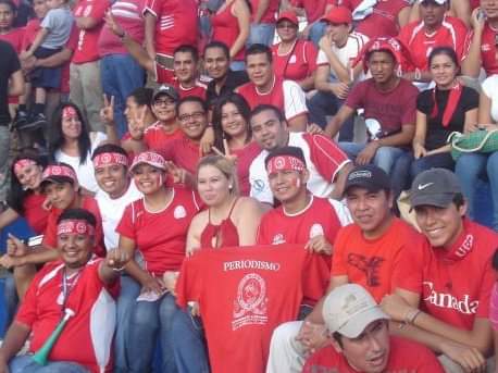 Fidel842's tweet photo. Hace una década el #CDUES logró su último ascenso a Liga Mayor y fuimos testigos en primera línea de ese glorioso y heróico 6-6-2010.
@RRebollot
@OlaRojaUES
@PumasUes
@AficionPumaU https://t.co/SyQHBcdHIh