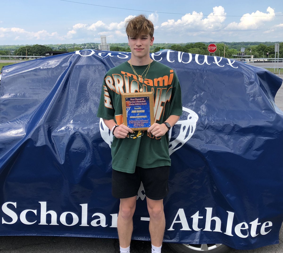 FFBoysHoops's tweet photo. Congratulations to Johnny Mancini...our Section 2 Boys Basketball Scholar-Athlete!

#bravestrong https://t.co/uEpBJEJO3k