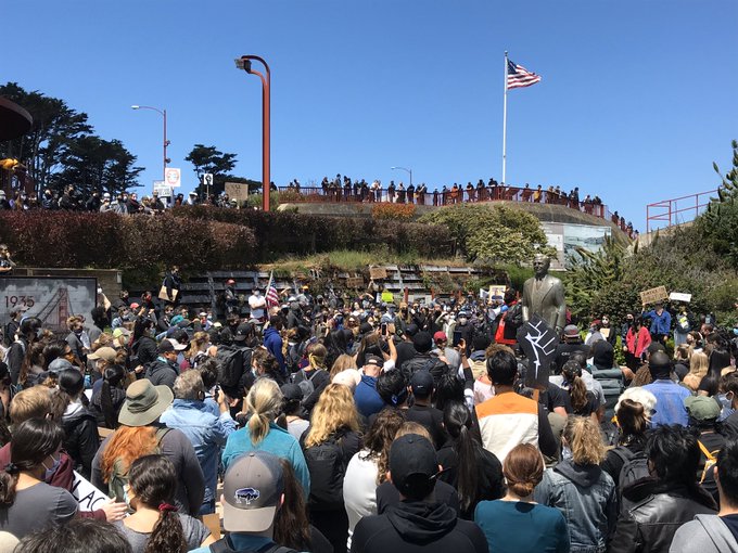 EZ2b2tmUYAE_AR3?format=jpg&name=small