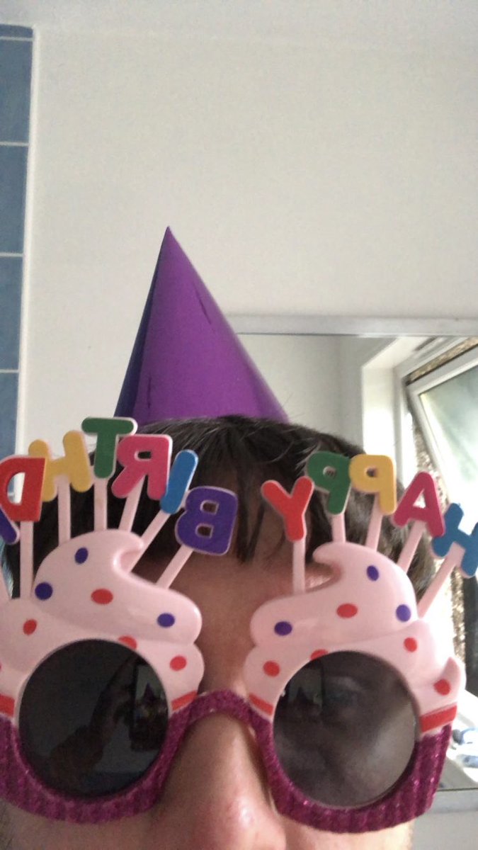 samando93's tweet image. Hate that I don’t make a big deal about my birthday anymore. Just another day is it. 27 years old. Fuck that.