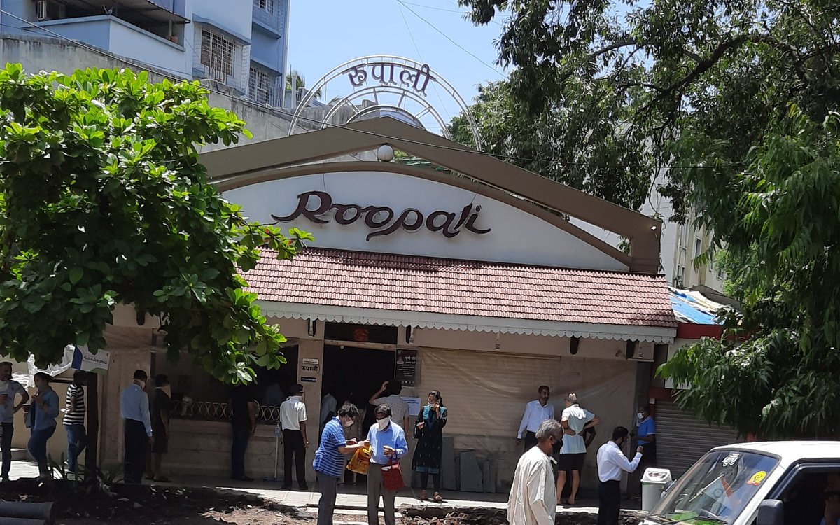 SACHINTAK55's tweet photo. #Pune Roopali on FC Road is now providing takeout (their great filter #coffee...as well as #uppit, #idli, #wada). #PUNEPANDA FC ROAD https://t.co/dTLlyDs9BY