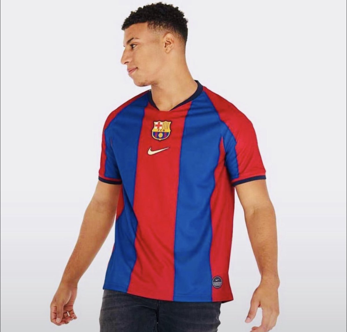 bricssjerseys's tweet photo. We got wild collections of kits
Hit us up to order yours
Kindly like, retweet and follow to supports a brotherโs hustle ๐๐ฝ๐๐ฝ
#6thjune #Accra #Ghana #COVID #ukprotests #TwitterStoreGh #ShattaWale https://t.co/8JToSHhG8a