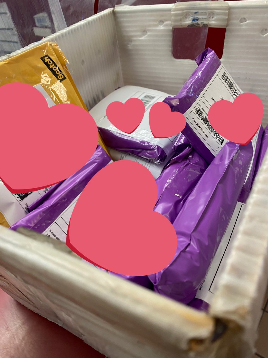 CUREmars's tweet photo. #marsshipped dropped any recently paid tracking and some letters as well (I got tired of waiting fo my stamps to arrive so I went to buy some!) https://t.co/1E3pmX7cLk
