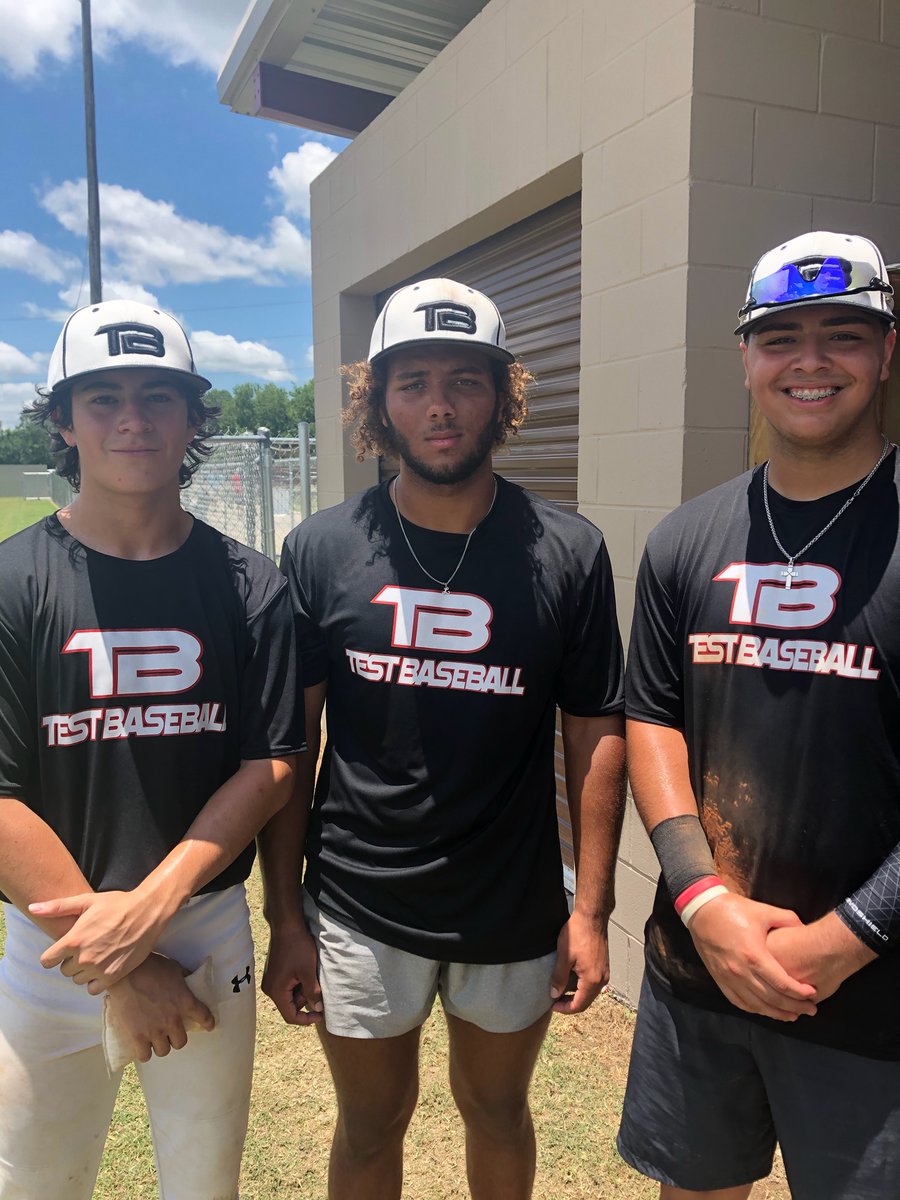Final: @TESTBaseball 17u 8 - LA Bombers 2

Prime Performers: David Robles 4.1 IP, 6 K, 1 H, 1 ER
Chris Cardona 3B, 2B, 3 RBI
Nathan Gamez 3B, 2B, 3 RBI

#PrimePerformer #SouthLaClassic