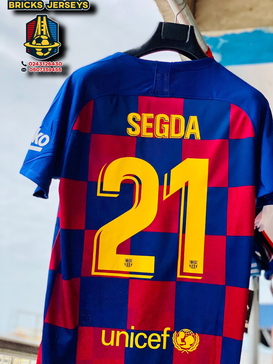 bricssjerseys's tweet photo. Only neat and authentic prints
Slide into our dm for yours
Kindly help a brother by retweeting this and following us ๐๐ฝ๐๐ฝ๐๐ฝ
#UCCgirls #Sarkodie #AccraBlackOut #TwitterStoreGh #Legon #KNUSTLive #UCC #Stonebwoy https://t.co/Gd43uBOaL9