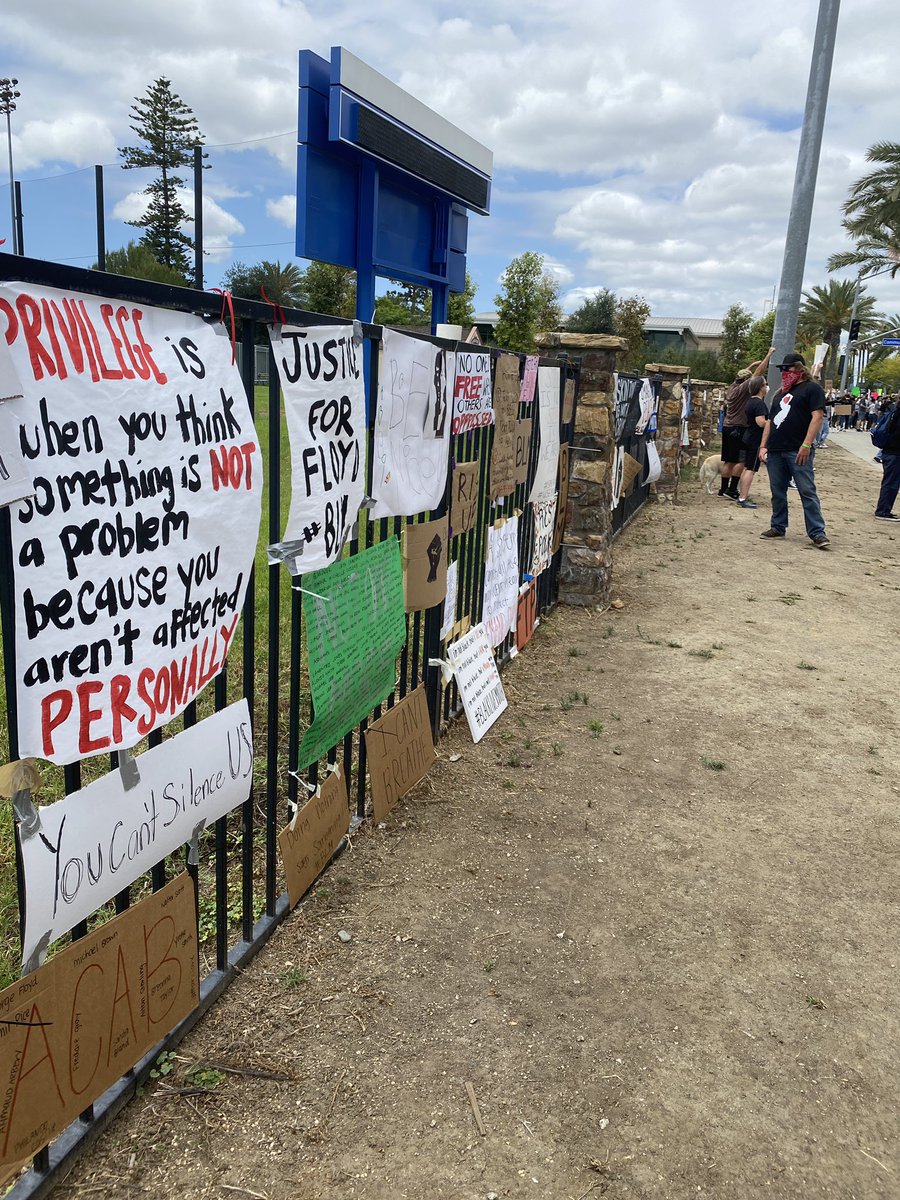 athuffaker's tweet image. I can’t breathe