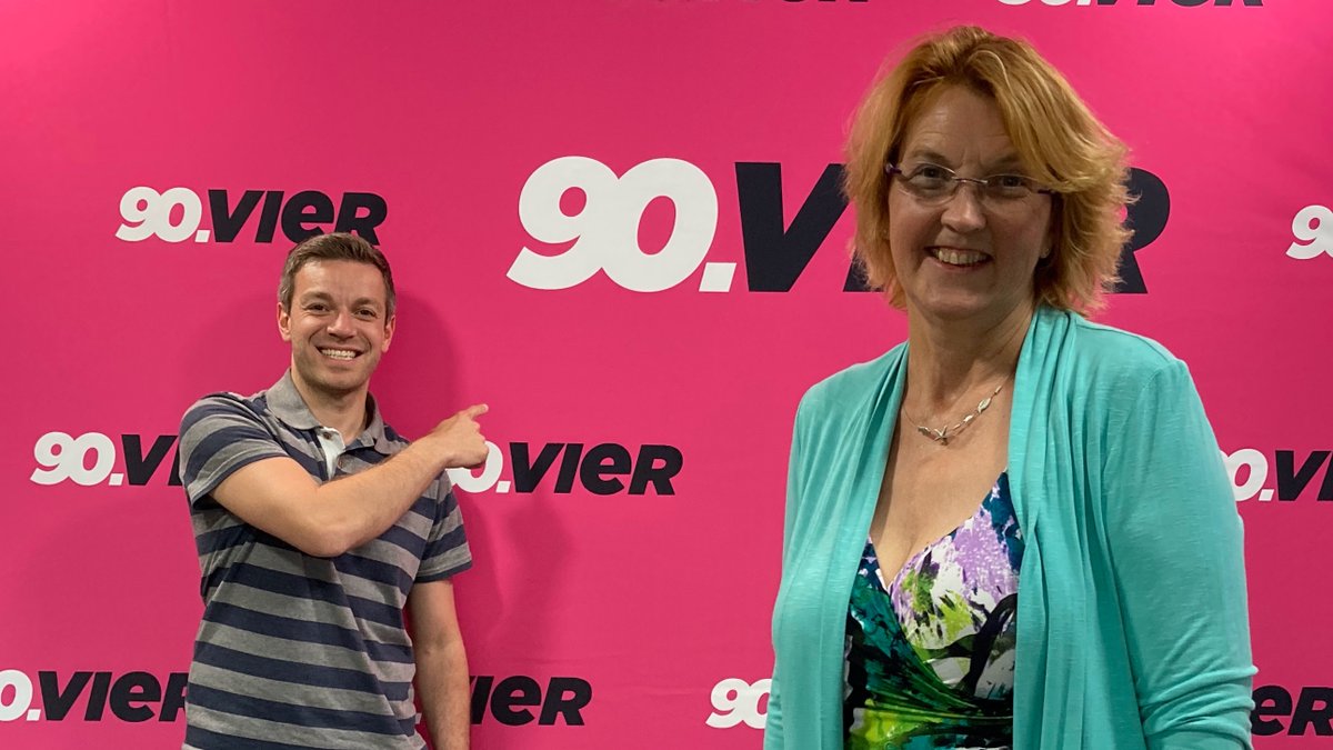 Morgen um 12 Uhr zu Gast bei Jürgen Grobbin und #daslebenistkeinponyhof - Susanne Mittag, MdB und Deniz Kurku, MdL von der SPD.