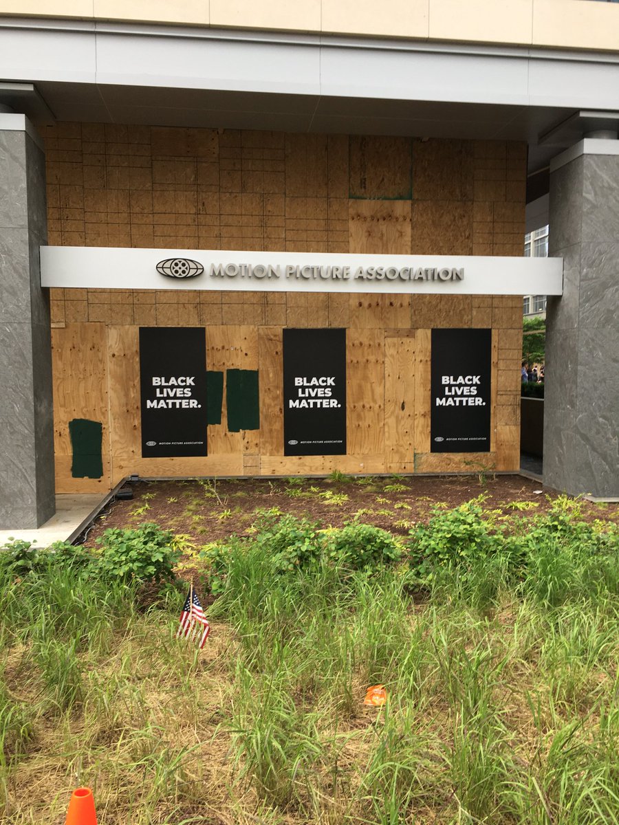 tedstew's tweet photo. The Motion Picture Association is right at 16th and I — the intersection renamed Black Lives Matter Plaza. https://t.co/WEUnhGuxC4