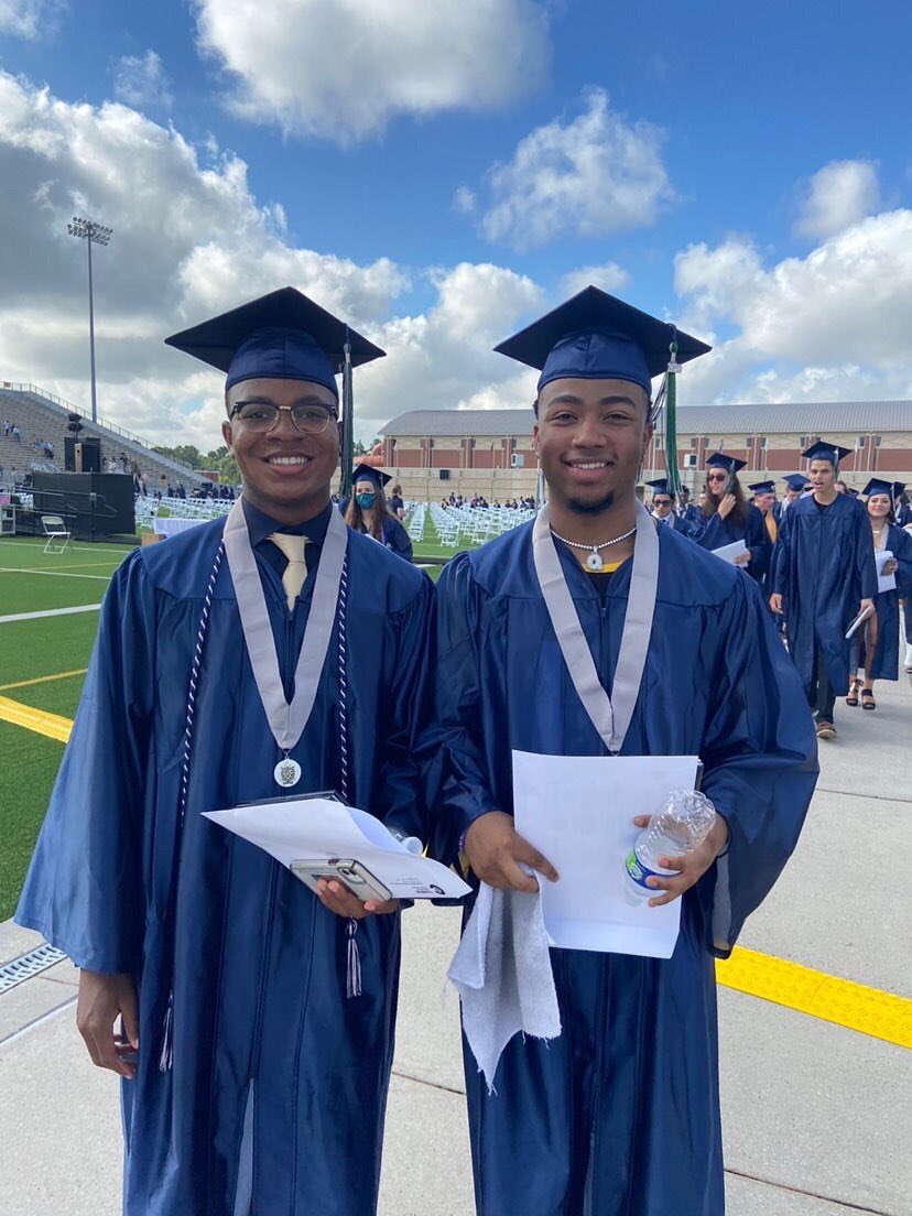 QuaJon3's tweet photo. Mama I made it out 🤪 https://t.co/L8nqokX6a6