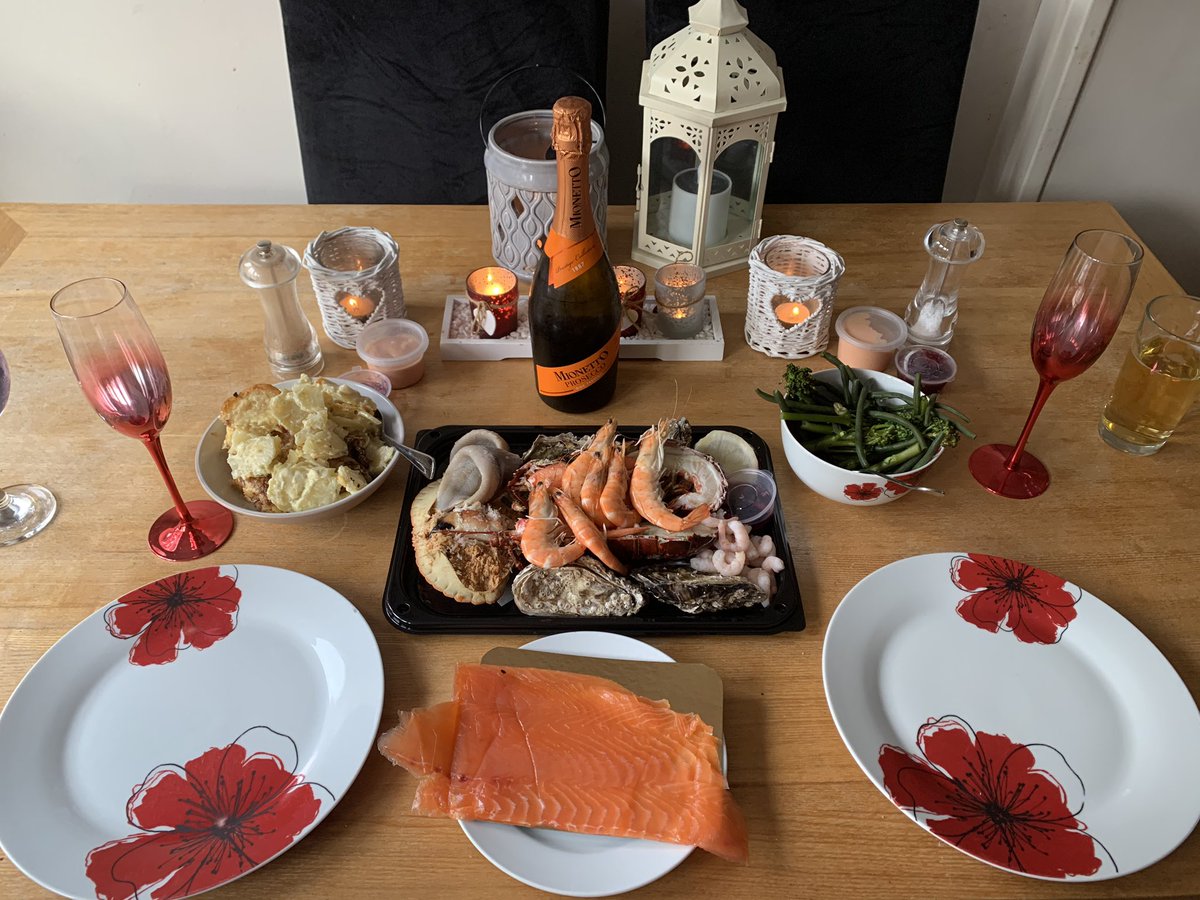 burgess32's tweet photo. So my wonderful hubby treated me today with a surprise! Snuck out to @smithsofongar sea food bar. We have missed Smiths so much #ourfavouriteplace such an amazing meal #platterfortwo 💗💙🥂 https://t.co/cLG2YTHGIF