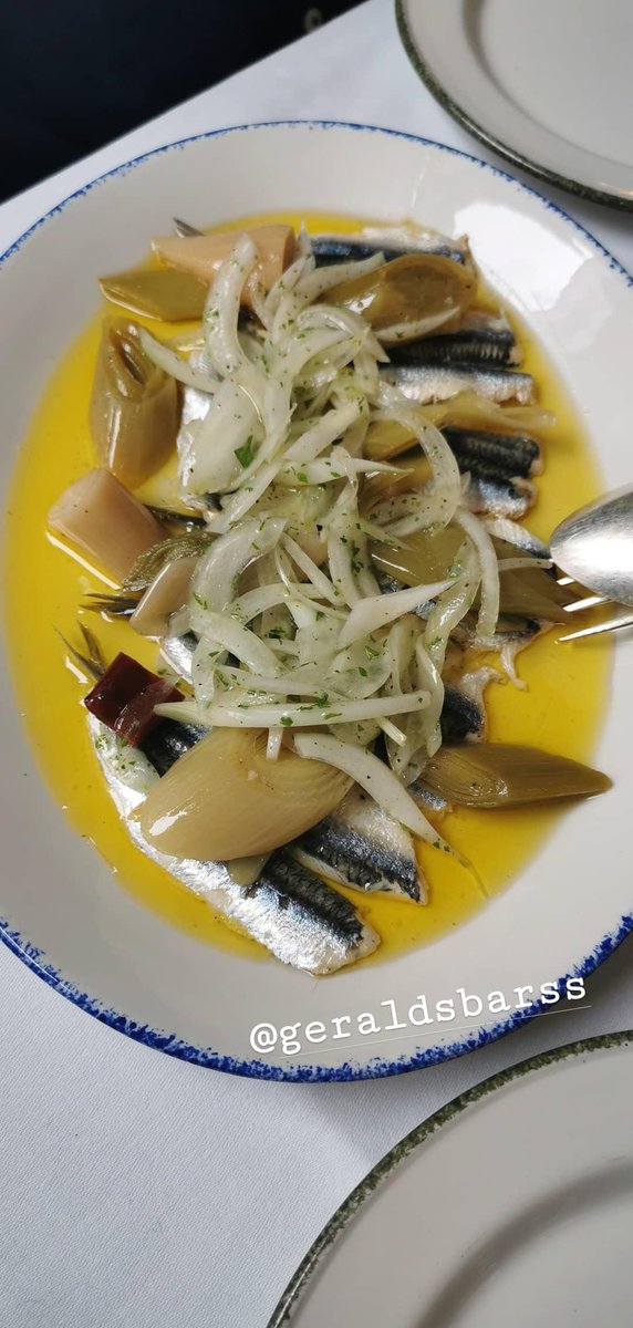 Dawamoru's tweet photo. Una de las cosas que más se agradece... Salir a comer al Gerald's #slowfood https://t.co/E1082gwQWF