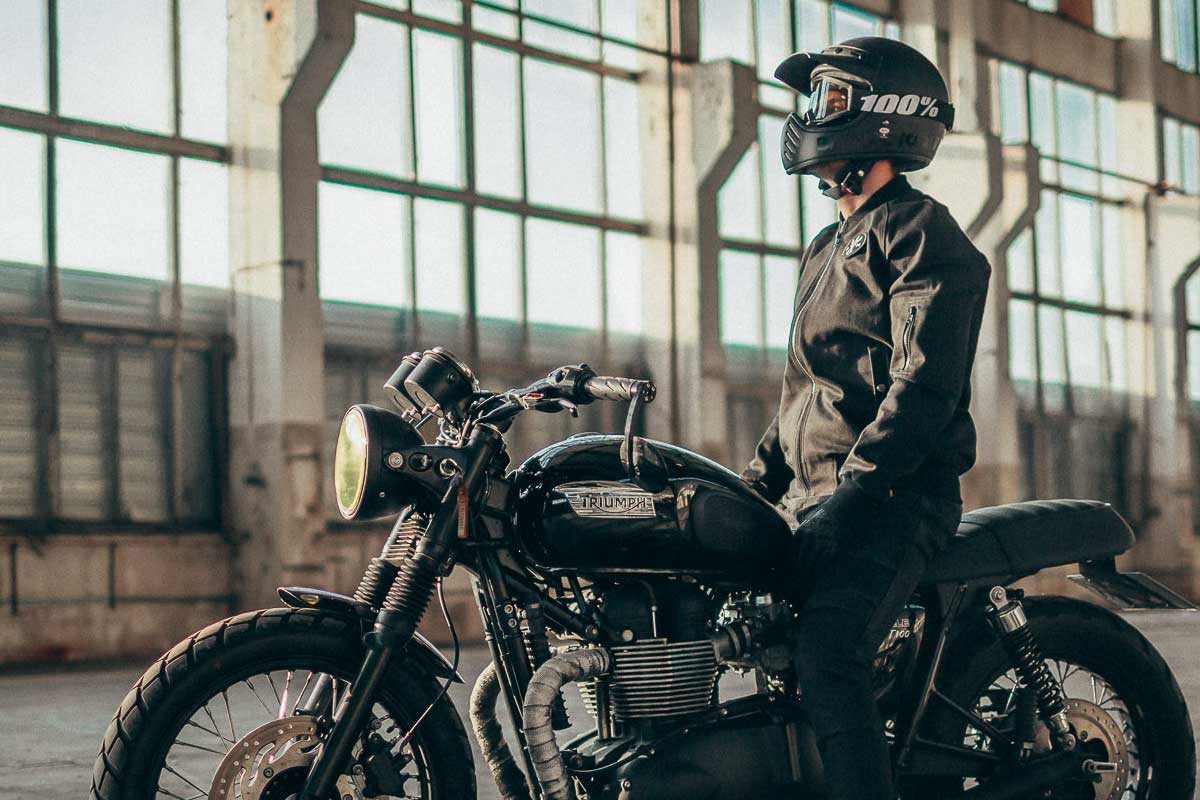 Return of the Cafe Racers on X: Bomber jackets are in! If you want to add  the look of a Bomber to your riding gear we'd strongly suggest considering  a purpose-built motorcycle