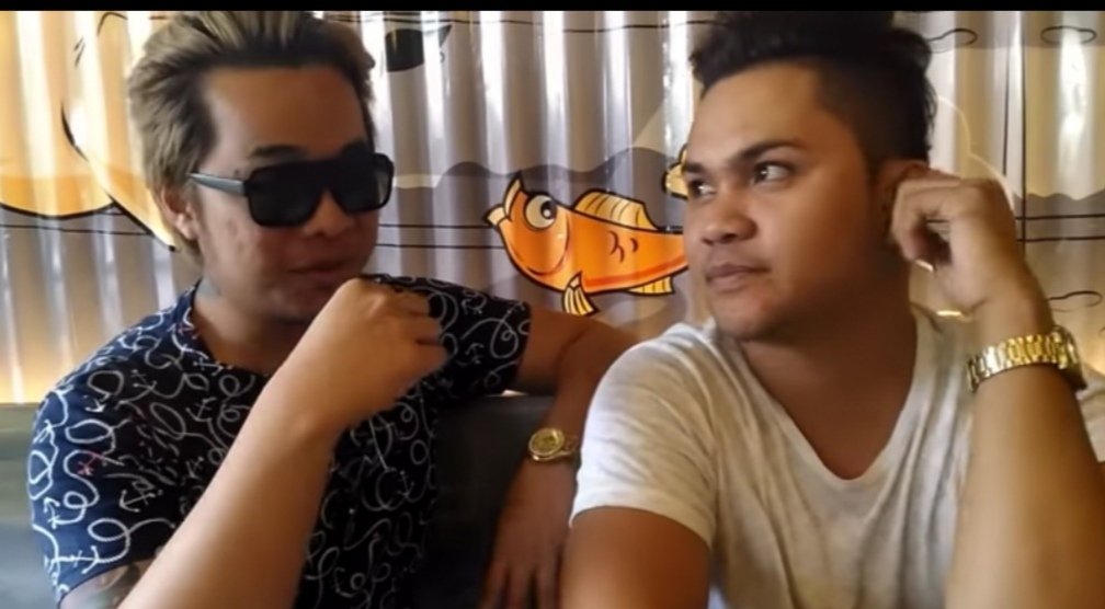 vicmadz's tweet photo. Browsing my Youtube rn... 🤩

Proud to have interviewed the biggest #bisaya #contentcreators of this generation.

Hello @Medyomaldito #SnakePrincess @jomiehospital @abinghospital @meunnie @steffijardin #DigosGoodVibes. Kumusta na mo? https://t.co/yvAHgnDxn1