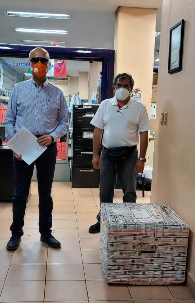BernardoDeLMC's tweet photo. Entregamos al @incmnszmx (con fines de investigación sobre #COVID19mexico) prototipo de respirador mecánico desarrollado por el equipo del proyecto @Inspiration_TUD.

Gracias a @tudelft por éste valioso intercambio técnico y a @EmbaMexNL y @JA_Zabalgoitia por la efectiva gestión. https://t.co/I3AAJZGOS2
