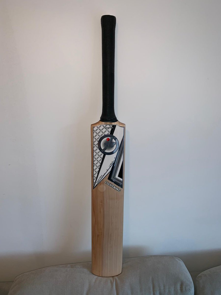 BatsOriginal's tweet photo. ☘️FREE GIVEAWAY 🏏WIN THE BAT PICTURED!

ALL YOU HAVE TO DO IS RETWEET THIS POST FOLLOW MY PAGE AND TAG 2 FRIENDS UNDERNEATH. ONCE DONE A WINNER WILL BE PICKED AT RANDOM ON FRIDAY 19th JUNE. GOOD LUCK☘️

Please check out all my other bat's and my Raffle. Any questions please DM. https://t.co/2qnqnAqOlb