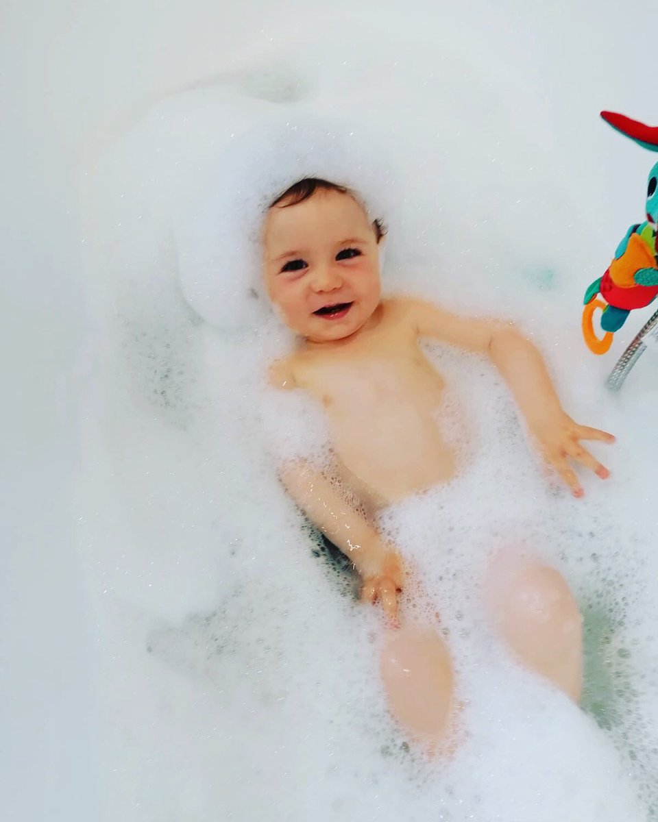 A little update on our waterbaby.
Dan is going for his blood test next Wednesday, so we should have results in a few weeks. 

We ask everyone to continue to keep baby Dan in your thoughts and thank you all for your continued support to the bravest little boy we know 💛