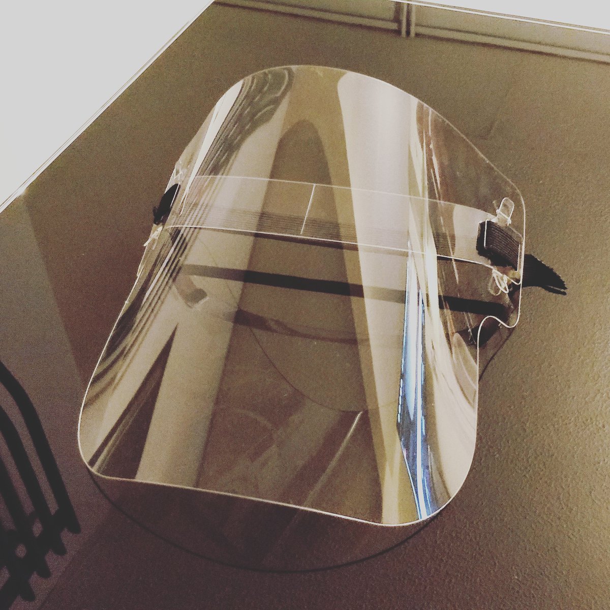 twapanian's tweet photo. Check out 10 x Full Face Visor Shield Clear and Adjustable Made In UK PPE #LaserARTS https://t.co/x3yEf44Zbq via @eBay #Covid19UK #coronavirusuk #facemasks #FaceShieldsForAll #facevisors #fullfaceshield #protectnhs https://t.co/B1UwvARMhq