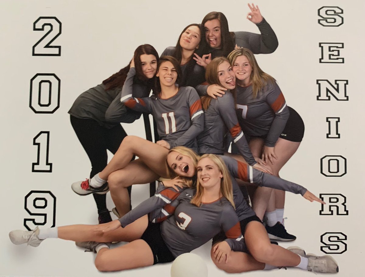 🐝🏐G R A D U A T I O N  DAY 👩🏻‍🎓👩🏼‍🎓 

We are proud of you!  

#AV4L #JacketPride #2020