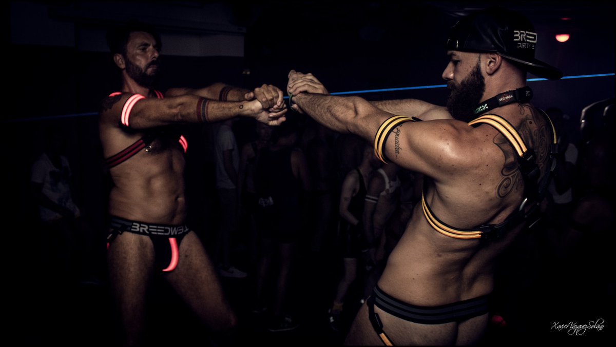 xavixvs's tweet photo. HASHTAG NIGHTCLUBBING XVS 
Here awesome dancers @AleTedescoXXX &amp; #maxduro 
dressed by @breedwellgear at @intothetankclub in @Bunker_GC more on my Blog  xaviervazquezsolano
#nightclub #onlymen #dancefloor #Dance #gogo… https://t.co/pnXbjHZkIO https://t.co/FA9dPblbOP
