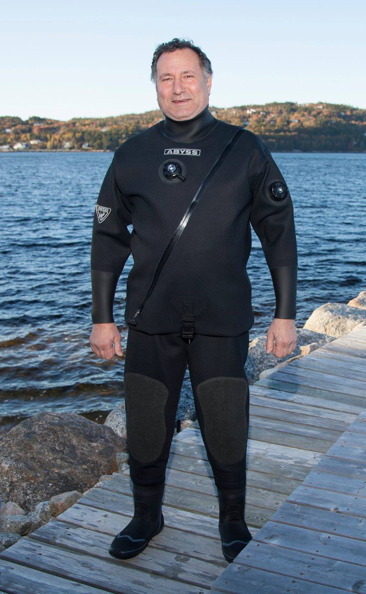 cojodiving's tweet photo. We have a new Abyss Hydra front-entry suit at the shop on sale!  Size Med-Large which fits approx 5'8 - 5'10 and 165-180lbs.  Neo neck and neo wrist seals, and attached boots size 10.  Sale price $2497+HST, save $250!  Contact us for more info! https://t.co/sqnWI0xaVc