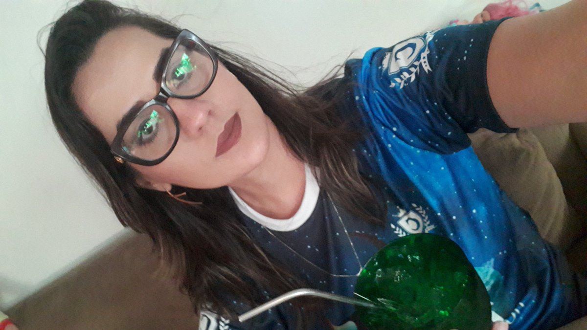 GizelaRezende's tweet image. Boi esse ano, até agora, só por Live. #CerveLive #BlogAzul #Caprichoso