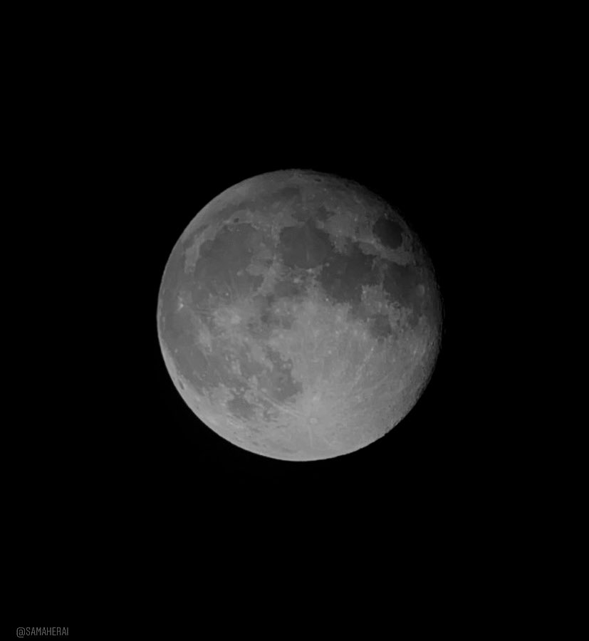 samaheraI's tweet photo. تصويري لقمر الليلة ❤️ https://t.co/UyvxZl0vyW