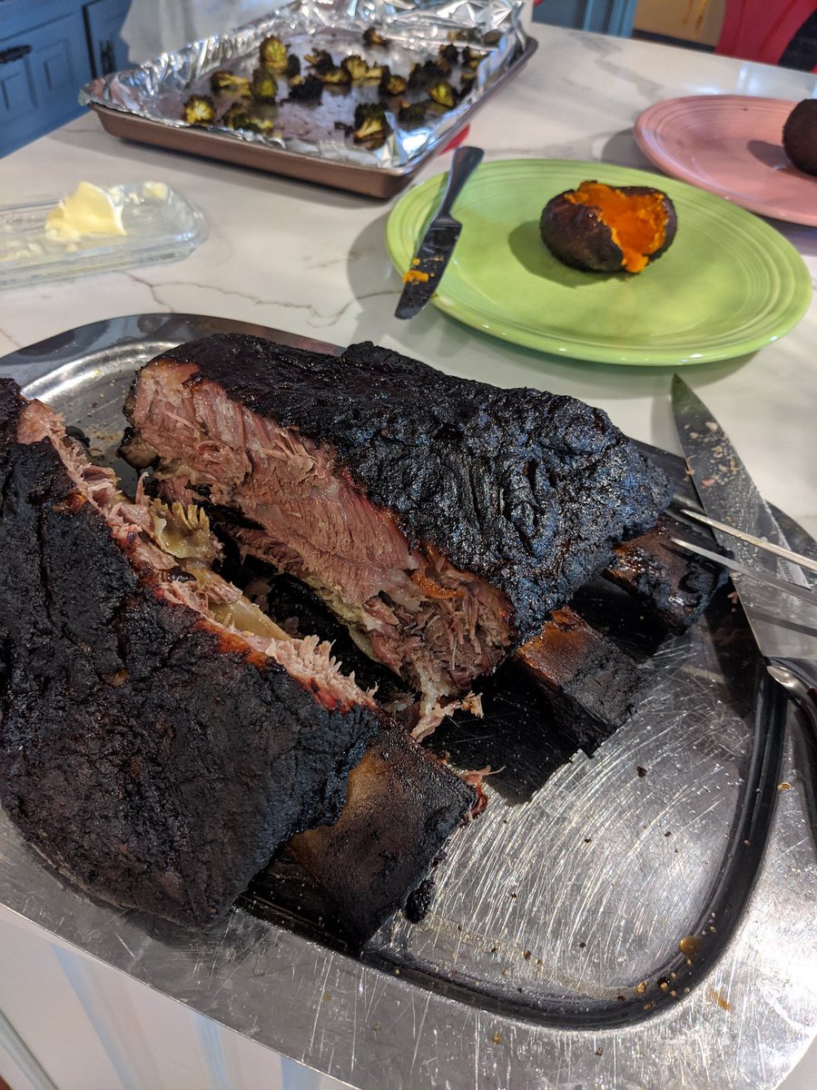 tboni35's tweet photo. Awesome beef ribs tonight. Thanks Jose's Hamm's in McKinney for the quality cuts https://t.co/h2ore7pzLN