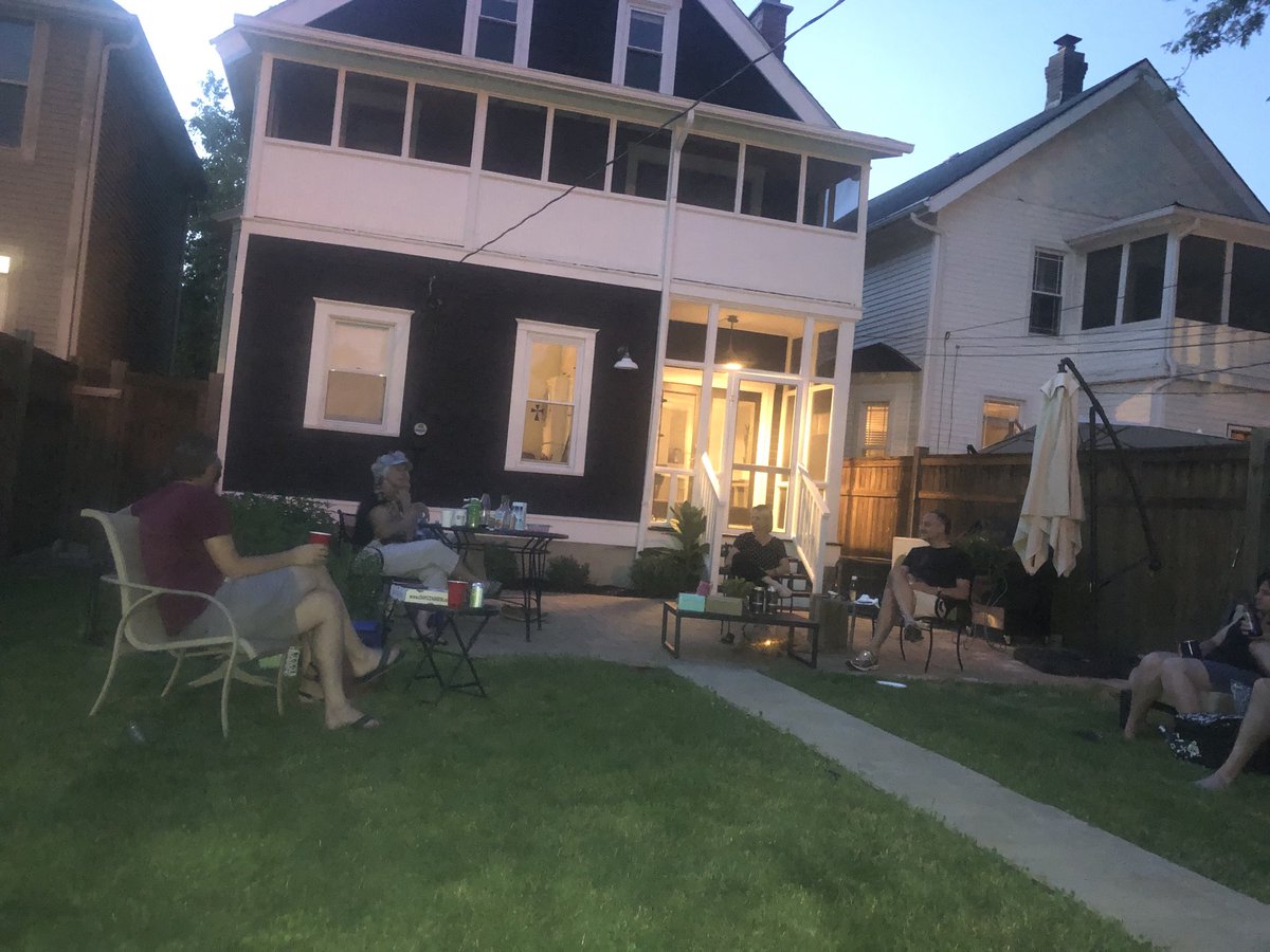 liznusken's tweet image. Social distancing ⁦@chrismorford2⁩