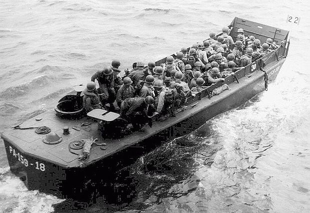 TMWYKpod's tweet photo. D-Day Fact: Troops landed on Normandy in special craft called Higgins boats. They held 36 troops and also transported cargo. #DDay2020 #DDay76 https://t.co/RGgiDplhKI