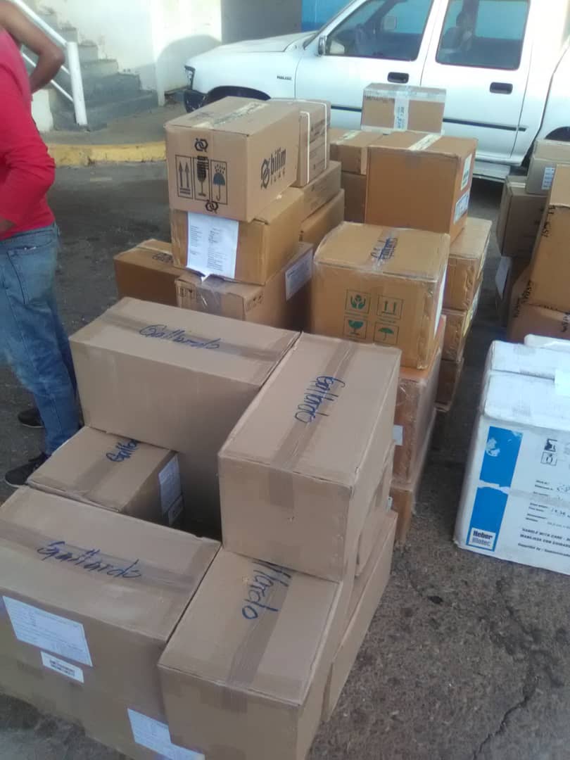 ZissFalconDGPCP's tweet photo. #06Jun #DGPCP | Hosp Dr. Rafael Gallardo, Coro Edo Falcón, Recibe Medicamentos Masivos y Alto Costo, Garantizando la Salud de Nuestro Pueblo. Gracias a la gestión de nuestra pdta del @ivssoficial @Maga_Vina y nuestro Pdte @NicolasMaduro #PorUnSeguroMásSocial #GraciasPuebloHeroico https://t.co/08Pbc9ho53