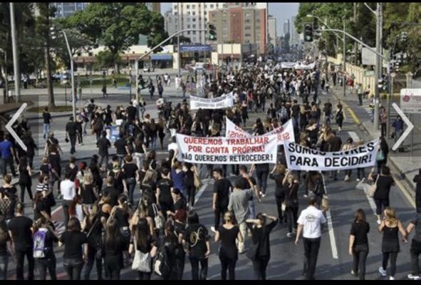 absb_oficial's tweet photo. Imagens da passeata realizada por cabeleireiros, em 2012, pedindo a aprovação da Lei Salão Parceiro !
@STF_oficial https://t.co/JAVPe2ZjBI