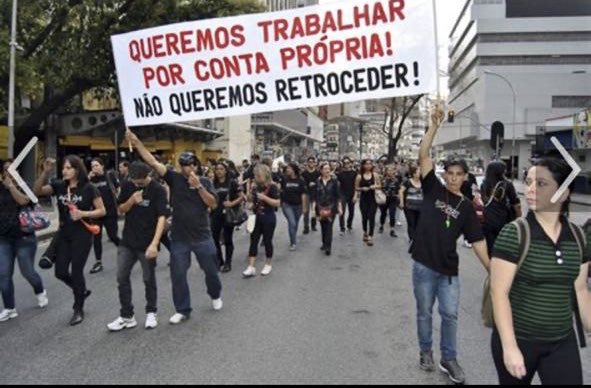 absb_oficial's tweet photo. Imagens da passeata realizada por cabeleireiros, em 2012, pedindo a aprovação da Lei Salão Parceiro !
@STF_oficial https://t.co/JAVPe2ZjBI