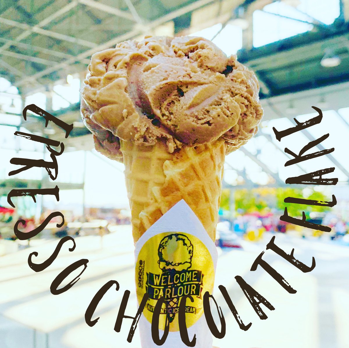 🍦❤️❤️😎Espresso chocolate flake... it’s back. Scooping everyday 1-9pm :) 🍦Scoop on