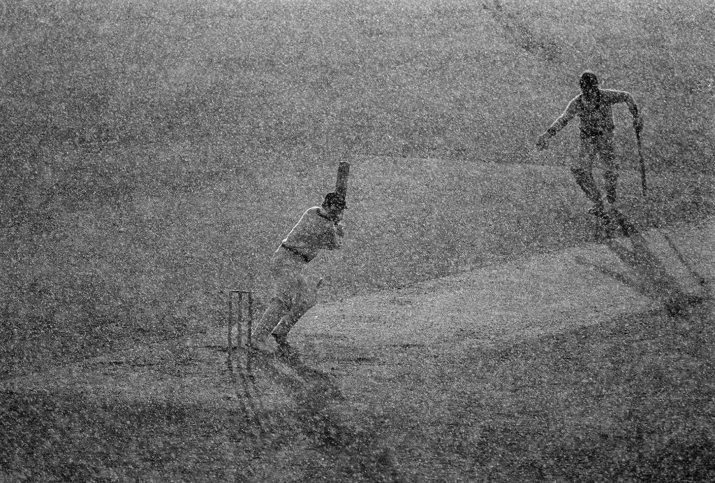 ICC's tweet photo. 🔹 I scored a century in both my first and last Tests
🔹 I captained my country on 97 occasions
🔹 Both my brothers have also played Test cricket, as well as my grandfather

Who am I? https://t.co/HEVdMGaM7d