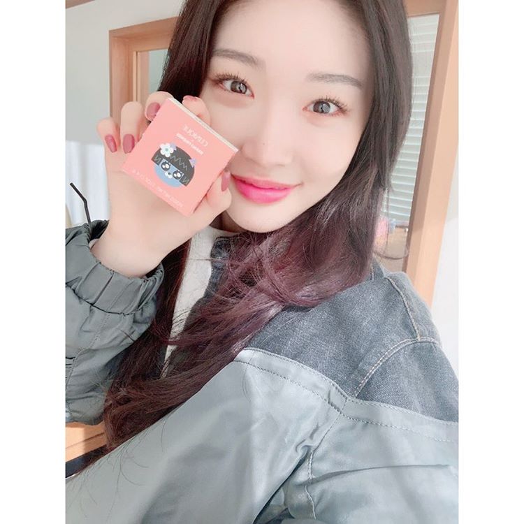 shaeghtwt's tweet photo. @ . . ⃗. shᥲᥱgh's.事件 * * 𝗷𝘂𝗻𝗲_plᥲчlıst ? : 𝐓𝐫𝐞𝐬𝐩𝐚𝐬𝐬 '' O6O6_! %⛓️¡ › ❝ #RocketApp ❞

Y antes de partir a mis compromisos de hoy les traigo al 2x1 recomendaciones de maquilla y música porque soy #TeamTheXClan reyes. https://t.co/Q7GYAx3j2x