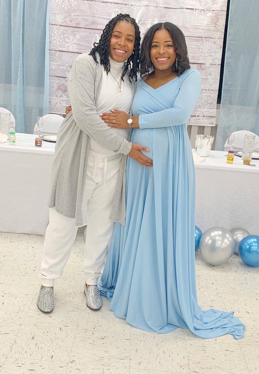 tyymckinney's tweet photo. THEN AND NOW💙
Our babies went from being due on the same day, to being 13 days apart!! Just like us they will always have eachother. 🤞🏽👶🏽 #identicaltwinsisters and our #SONshines https://t.co/7P9jNjP0ez