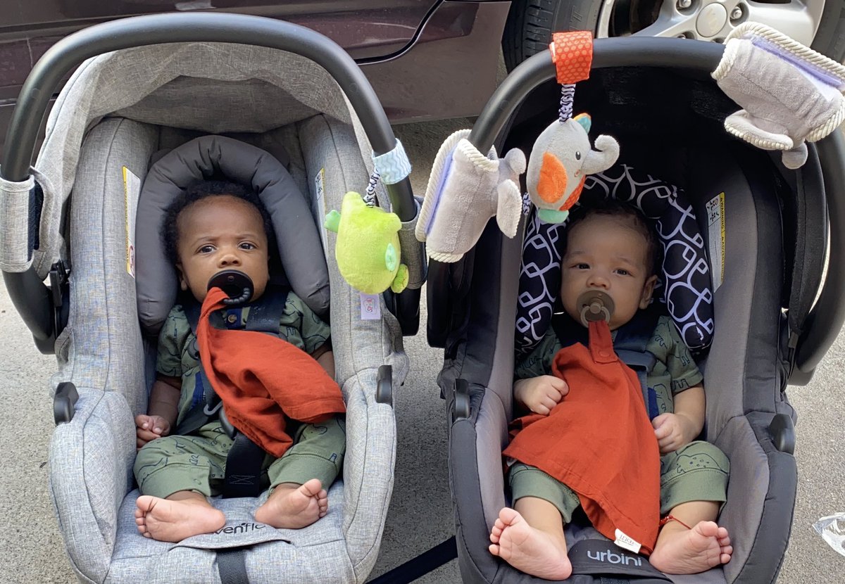 tyymckinney's tweet photo. THEN AND NOW💙
Our babies went from being due on the same day, to being 13 days apart!! Just like us they will always have eachother. 🤞🏽👶🏽 #identicaltwinsisters and our #SONshines https://t.co/7P9jNjP0ez