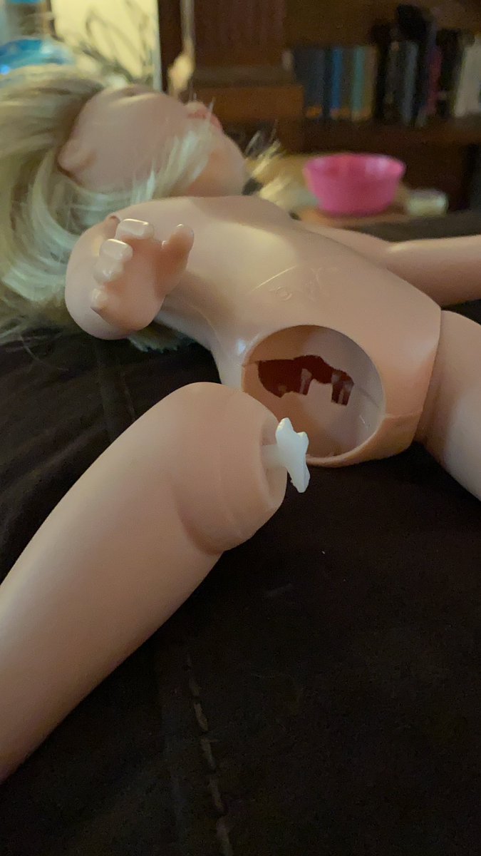 TheJoeMagnus's tweet photo. @AmericanGirDoll two dolls in a row each less than a month old. No rough use. Thanks for the cheap and expensive junk! https://t.co/MkYvvH2l95
