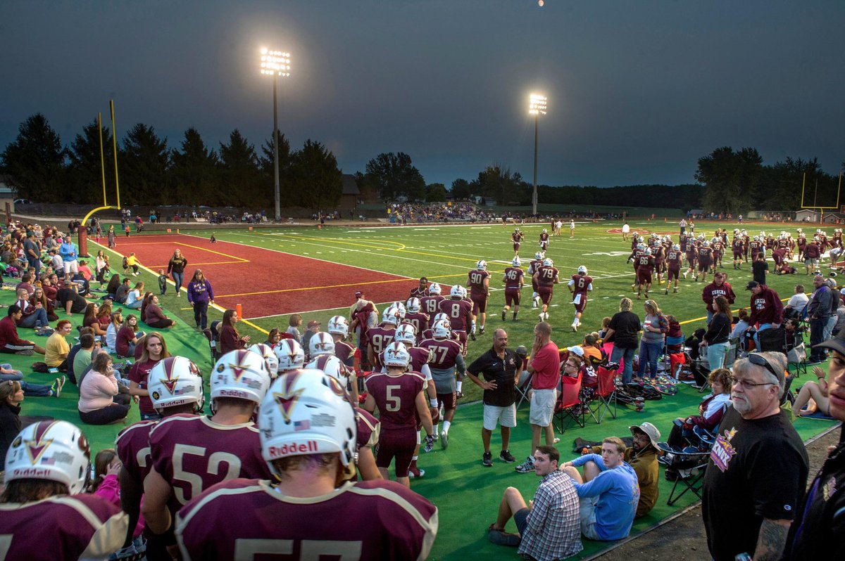 JNight125's tweet photo. Finally committed to Eureka College, thank you to everyone who’s got me to this point. Can’t wait for this season with my new family. 🥶😈 https://t.co/Ye1GHBMGVZ