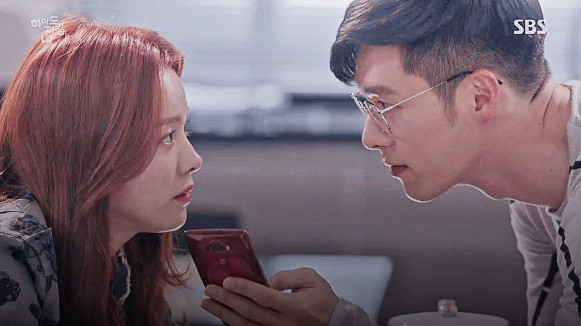 Hyde, Jykell, MeRobin/Goo Seo Jin - Jang Ha NaTho I shipped Ha Na with Robin but in the end both are same lol. I was emotionally attached to Robin more. Highlight of the show was Hyun Bin and his amazing acting. Even tho there are few disappointments but it was a good watch.
