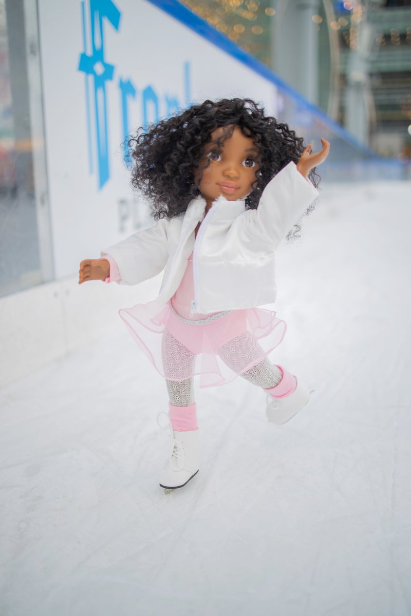 RootsDolls's tweet image. Wow! So many new friends 😍

This is Healthy Roots Dolls. A company that creates multicultural children's toys. Some of you already know our Zoe doll. Her hair is specially designed full of curl power to be washed and styled. You can learn more at healthyrootsdolls.com