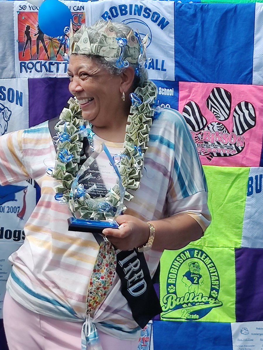 res_elementary's tweet photo. Happy Retirement to our Secretary Mrs. Gardner! She's retiring with 32 years of dedicated service with Fairfield City Schools!! @ljaikerson @fcschoolsystem https://t.co/662CYRRGjZ