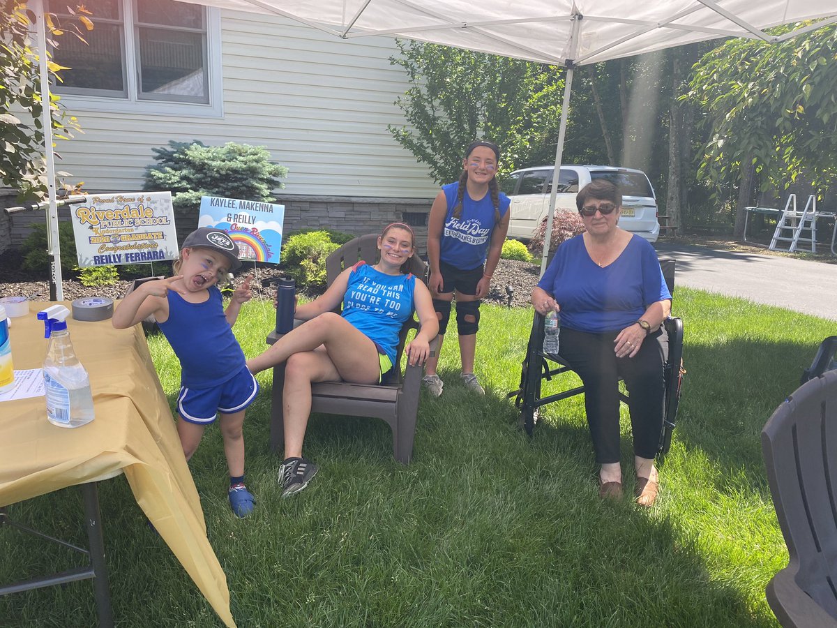 MrsQuack's tweet photo. Field Day! We had a blast! https://t.co/L5yWdwjEej