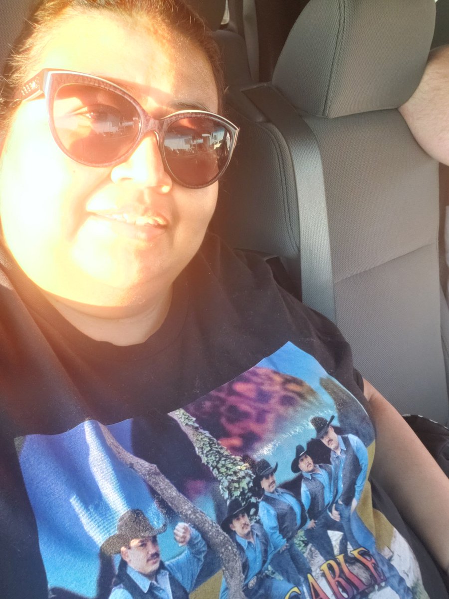 Verocalhoun's tweet photo. @grupointocable @IntocableRJM So excited to see Intocable and Grupo Vision in a drive in concert
#ILoveIntocable #AmoIntocable #ILoveVision #AmoVision https://t.co/z3MpYGGM9x
