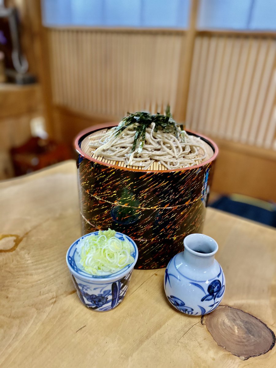 Kouranos Nagoya 岐阜県中津川市馬籠 盛恵庵 馬籠宿で食べたざる蕎麦がかなりヒット 田舎蕎麦で蕎麦殻もそば に練り込まれた全粒粉タイプ ワシワシと強い噛み応えがある蕎麦は蕎麦の旨さが際立つ 馬籠宿 日本蕎麦 そば 恵盛庵 木曽路グルメ 中山